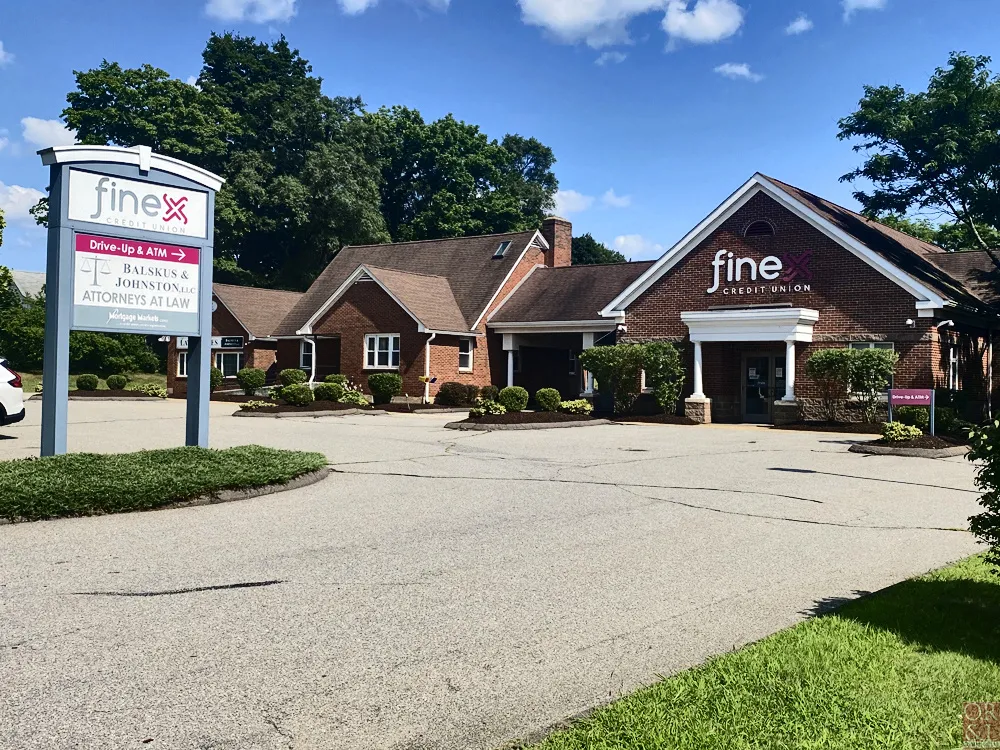 Vernon - 60 Hyde Avenue <br /><small>For Lease</small>
